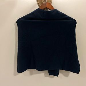 Sweater looking scarf ( not sweater!!) navy